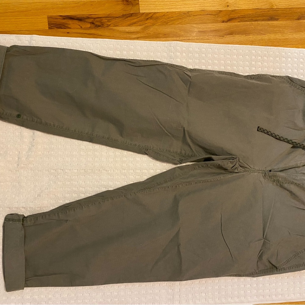 Mens Eddie Bauer cargo pants big and tall